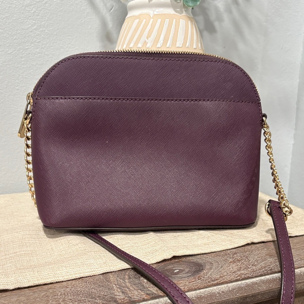 Michael Kors Plum Crossbody Bag with Gold Chain - Picture 5 of 5